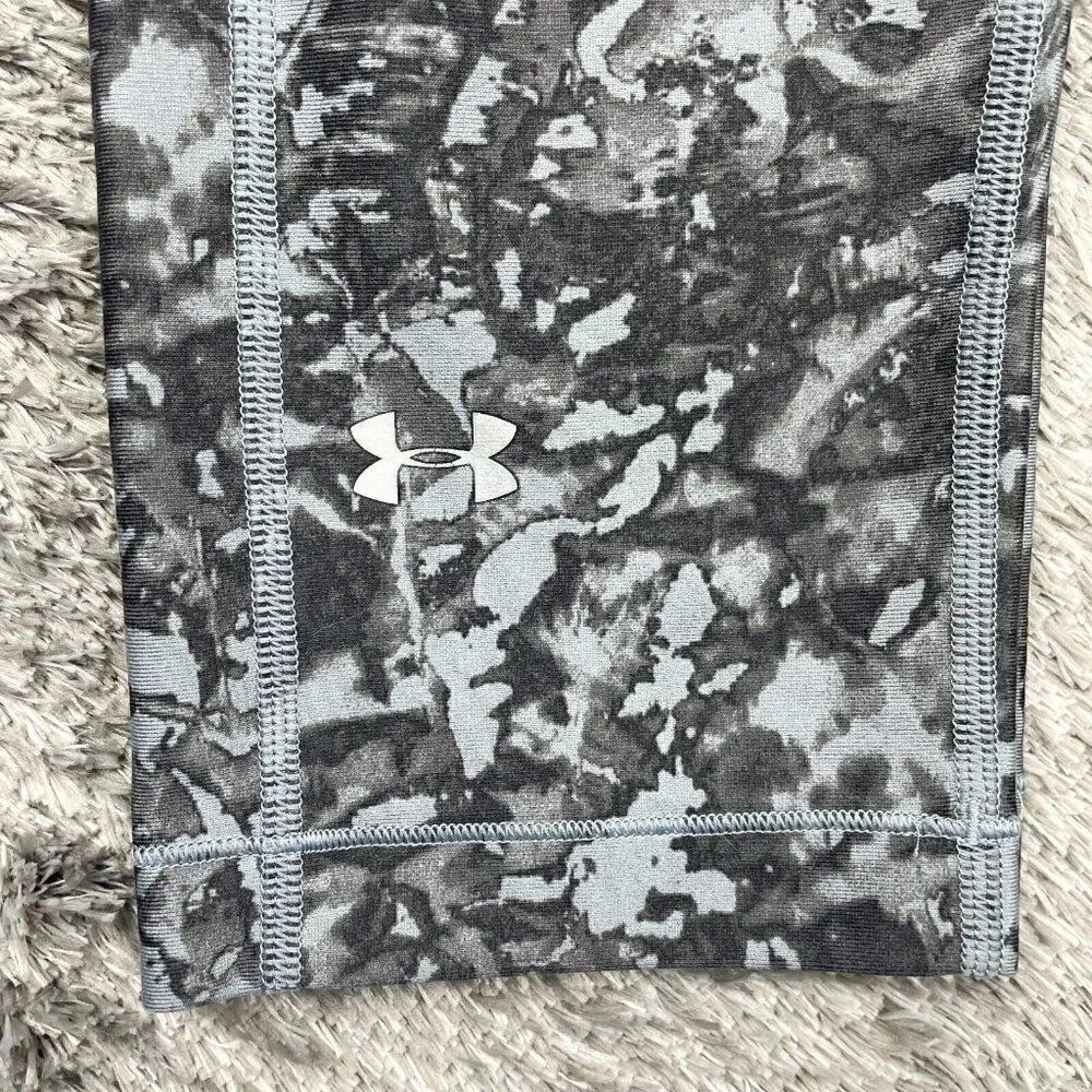 Under Armour Compression Capri Legging Gray Print - Picture 7 of 7